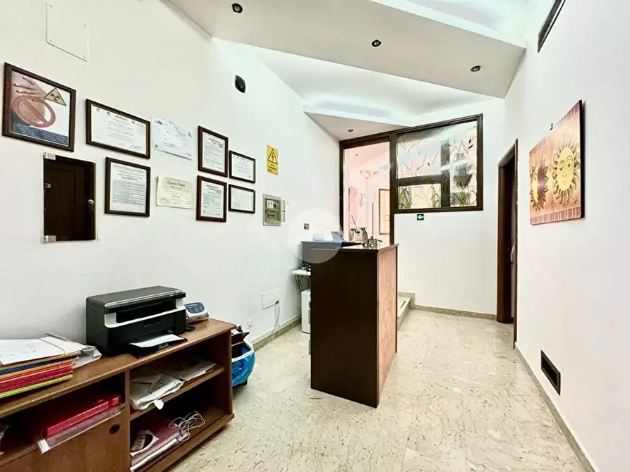 Immagine 16 di Ufficio in vendita  in Papa Giovanni XIII 46 a Balestrate