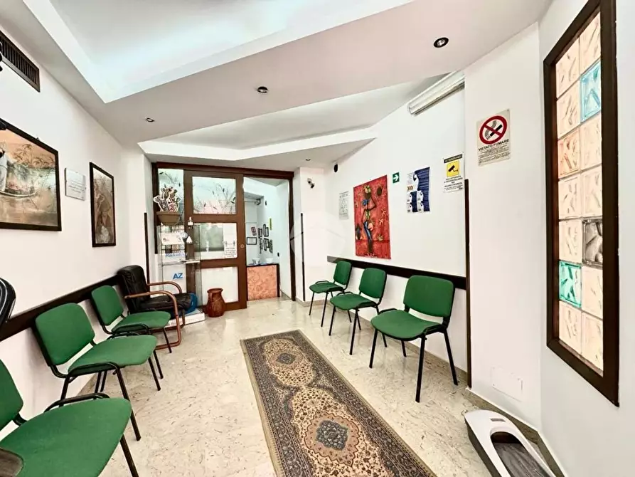 Immagine 18 di Ufficio in vendita  in Papa Giovanni XIII 46 a Balestrate