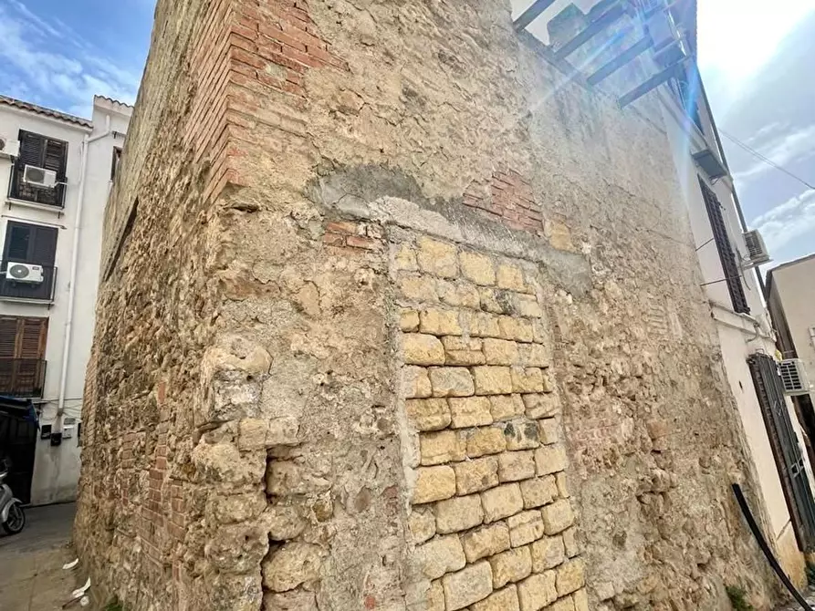 Immagine 2 di Appartamento in vendita  in degli Orfani 1 a Palermo