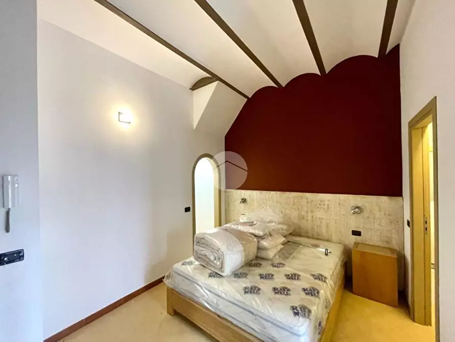 Immagine 14 di Palazzo in vendita  a Palermo