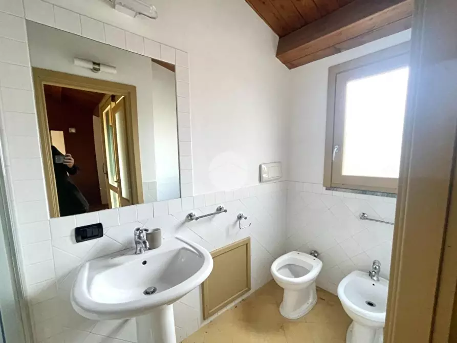 Immagine 24 di Palazzo in vendita  a Palermo