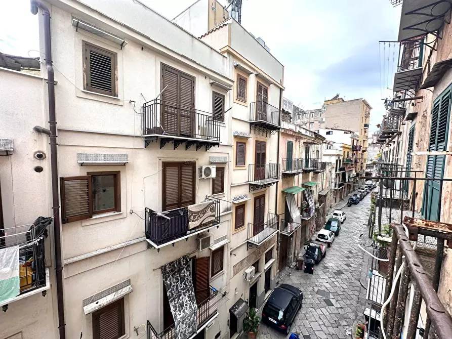 Immagine 13 di Appartamento in vendita  in via Albegheria 61 a Palermo