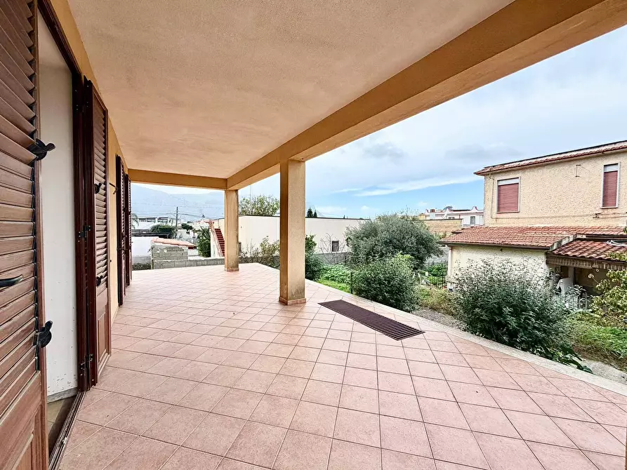 Immagine 6 di Casa semindipendente in vendita  in Via Magellano 104 a Carini