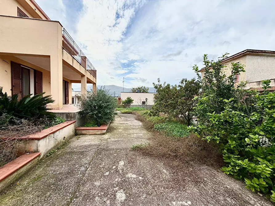 Immagine 4 di Casa semindipendente in vendita  in Via Magellano 104 a Carini