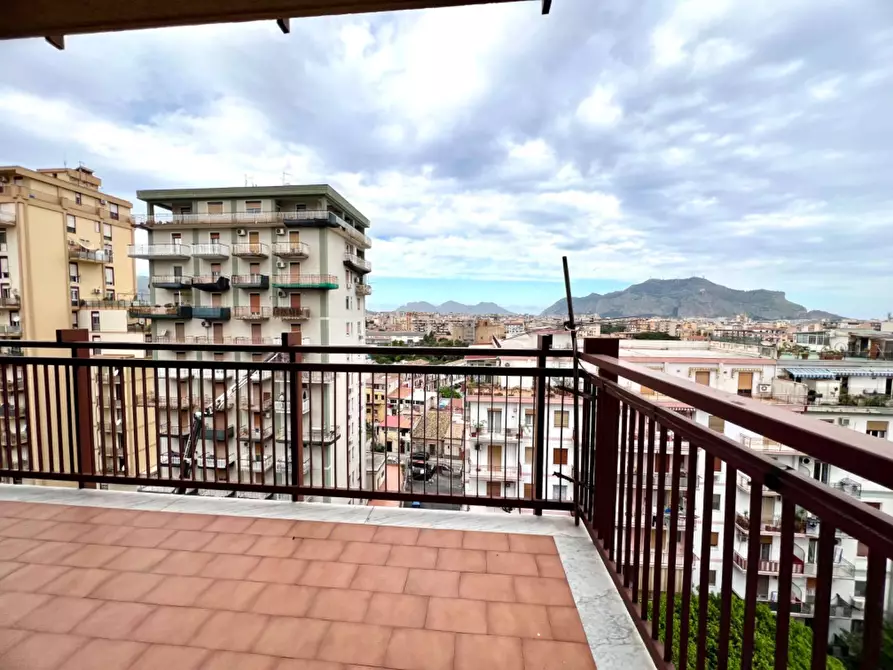 Immagine 19 di Appartamento in vendita  in via falco di benevento 2 a Palermo