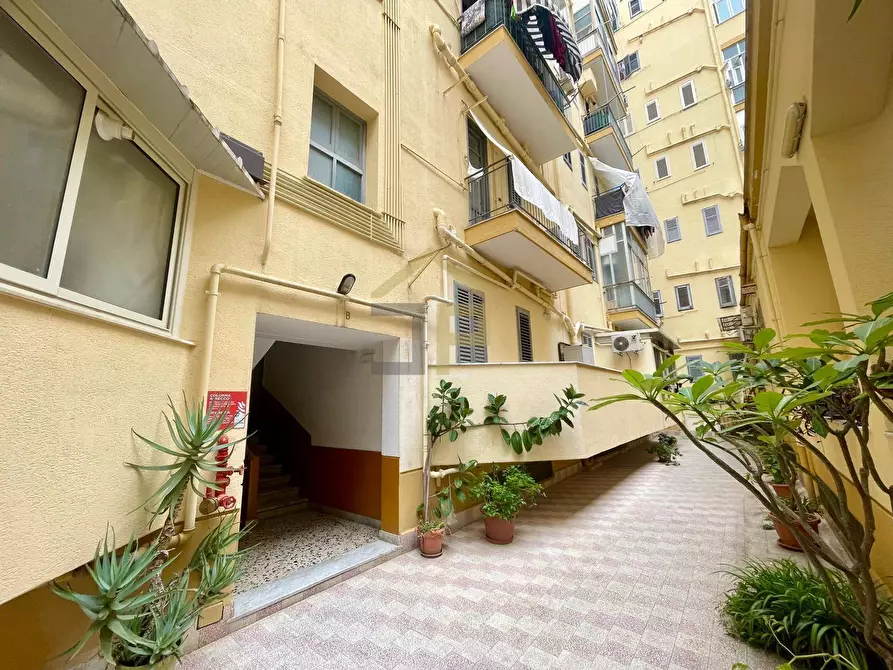Immagine 8 di Appartamento in vendita  in Via Luigi Manfredi 18 a Palermo