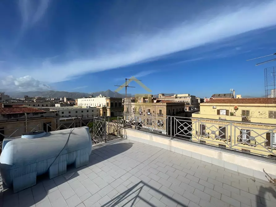 Immagine 28 di Appartamento in vendita  in Via Rosario Gregorio 36 a Palermo