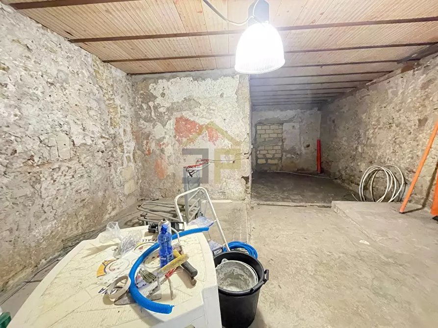 Immagine 1 di Magazzino in vendita  in VIcolo tarzana 3 a Palermo