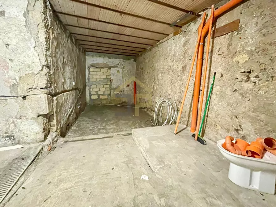 Immagine 3 di Magazzino in vendita  in VIcolo tarzana 3 a Palermo