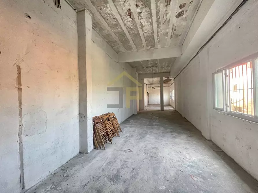 Immagine 5 di Magazzino in vendita  in Via Maestri Del Lavoro 58 a Palermo