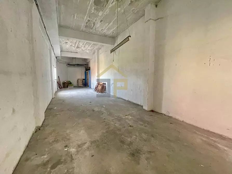 Immagine 8 di Magazzino in vendita  in Via Maestri Del Lavoro 58 a Palermo