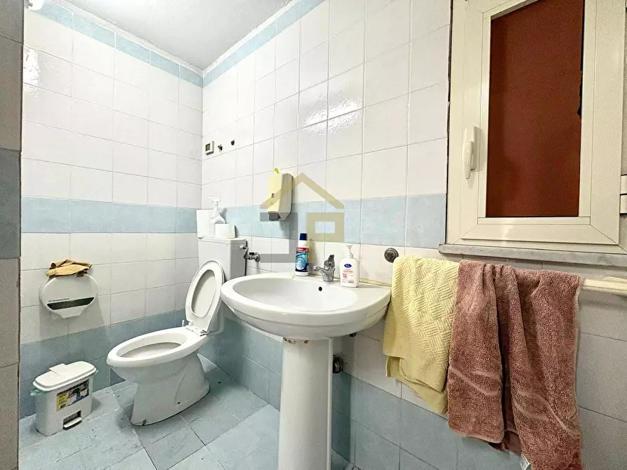 Immagine 7 di Magazzino in vendita  a Palermo