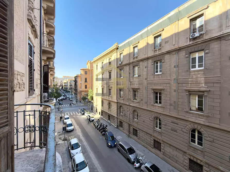 Immagine 10 di Appartamento in vendita  a Palermo