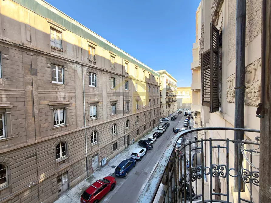 Immagine 12 di Appartamento in vendita  a Palermo