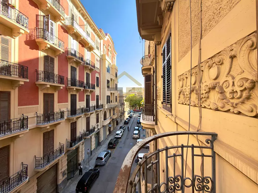 Immagine 11 di Appartamento in vendita  a Palermo