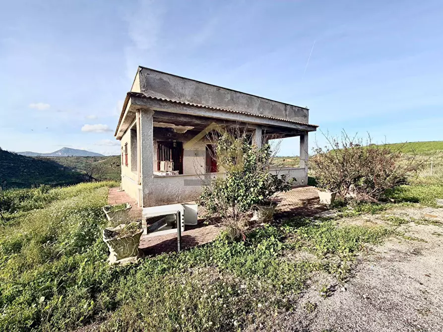 Immagine 2 di Villa in vendita  in Contrada Grassure Di Valguarnera a Partinico