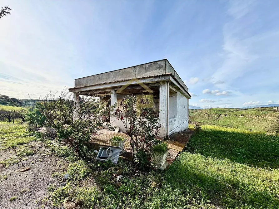 Immagine 1 di Villa in vendita  in Contrada Grassure Di Valguarnera a Partinico