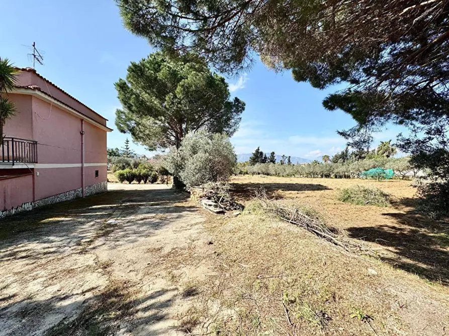 Immagine 8 di Villa in vendita  in Contrada Bosco falconeria a Partinico