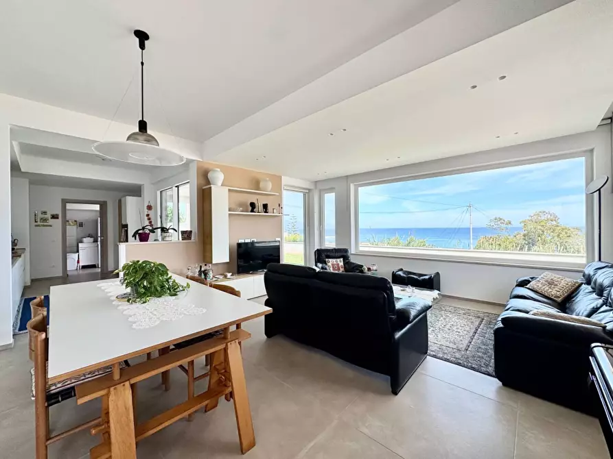 Immagine 1 di Villa in vendita  in Contrada Forgia sic a Balestrate