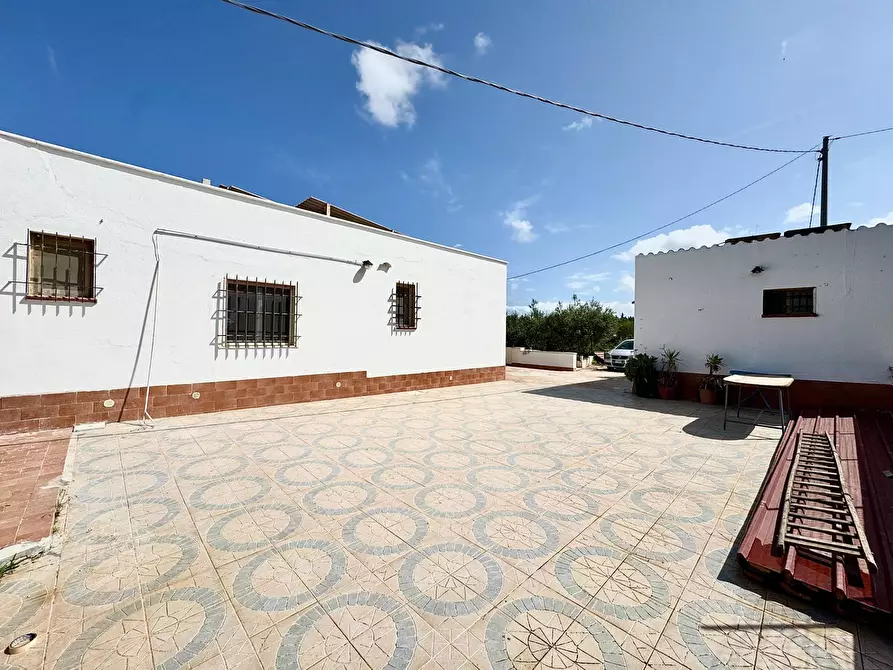 Immagine 1 di Villa in vendita  in Contrada Bosco Falconeria SNC a Partinico