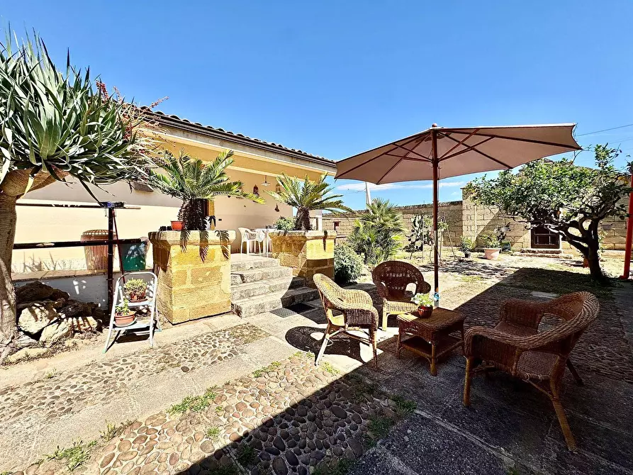 casa indipendente in vendita a Partinico