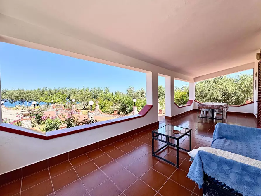 Immagine 10 di Villa in vendita  in Contrada Colonna snc a Capaci