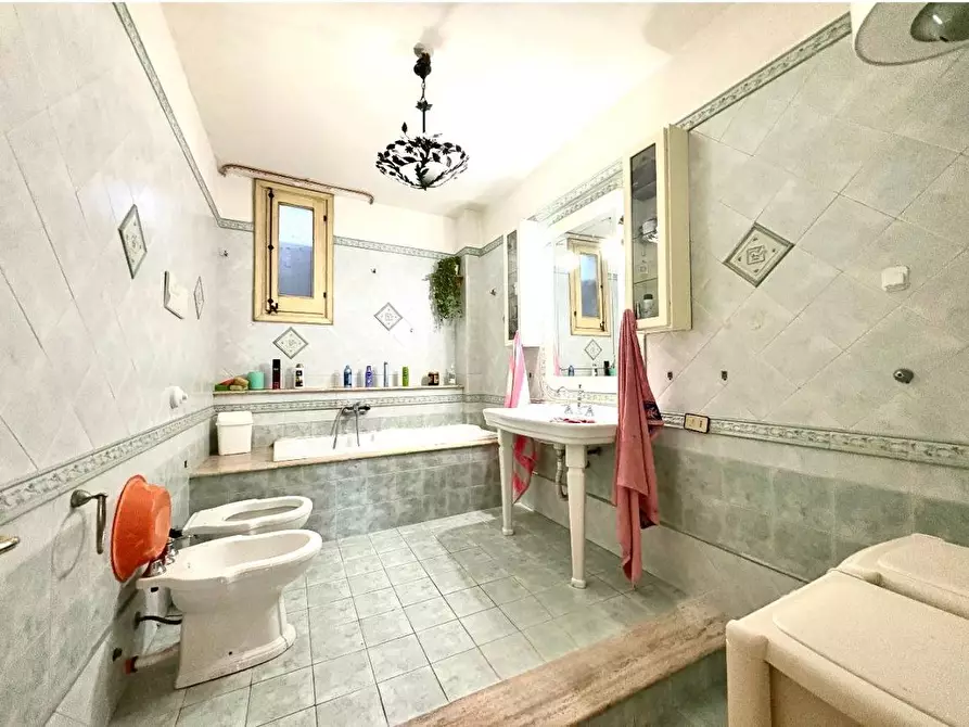 Immagine 5 di Palazzo in vendita  in Gaetano Filangeri 16 a Palermo