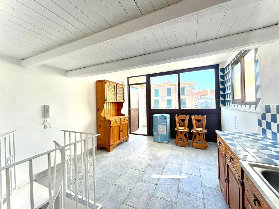 Immagine 2 di Palazzo in vendita  in via Ritiro San Pietro 16 a Palermo