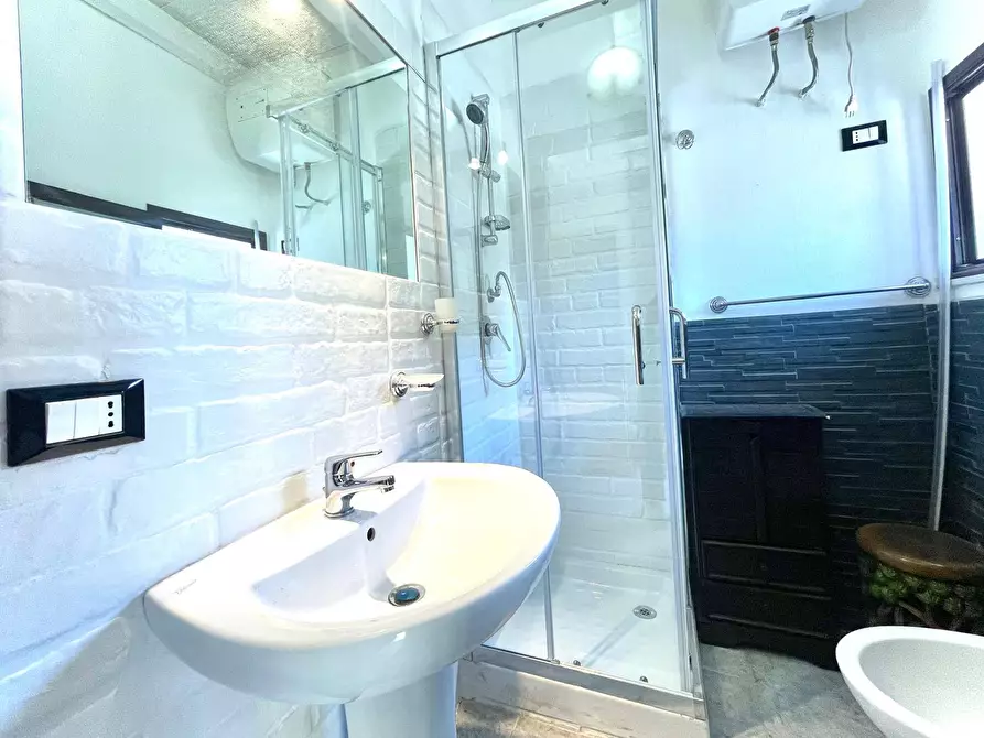 Immagine 16 di Palazzo in vendita  in via Ritiro San Pietro 16 a Palermo