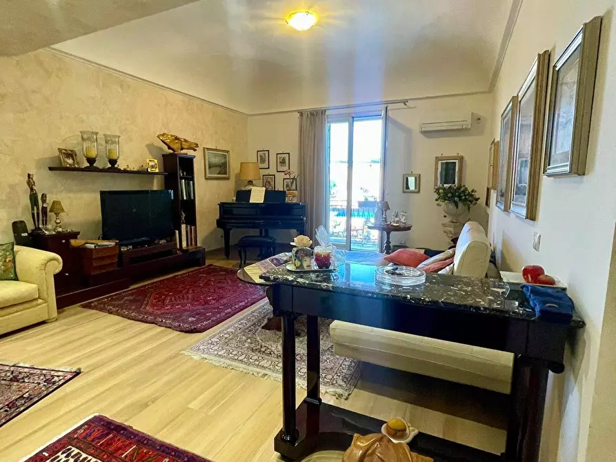 Immagine 13 di Appartamento in vendita  in Piazza Scaffa 20 a Palermo