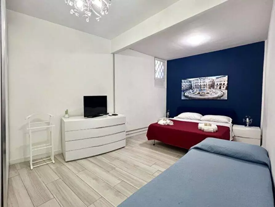 Immagine 7 di Appartamento in vendita  in Via della Loggia 3 a Palermo