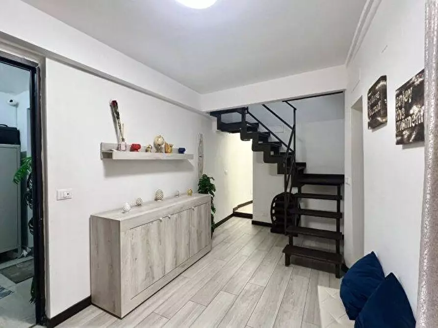 Immagine 8 di Appartamento in vendita  in Via della Loggia 3 a Palermo