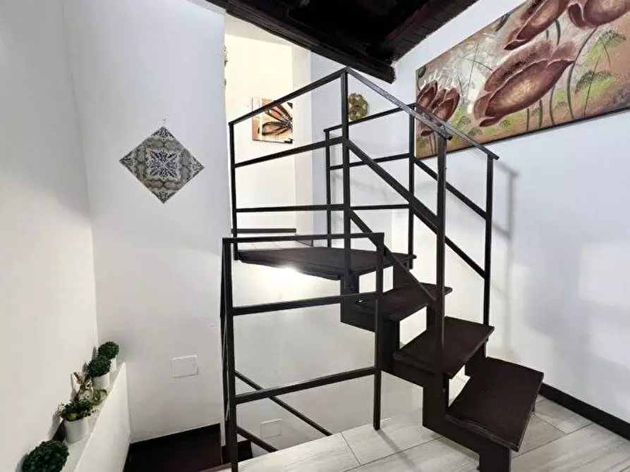 Immagine 16 di Appartamento in vendita  in Via della Loggia 3 a Palermo