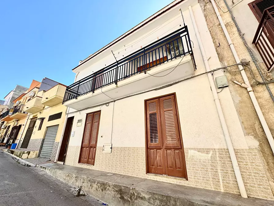 Immagine 1 di Casa indipendente in vendita  in Via Alcide de Gasperi 19 a Balestrate