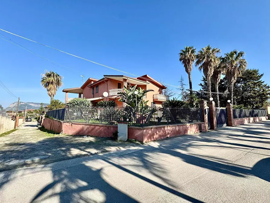 Immagine 3 di Villa in vendita  in Corsitti 11 a Borgetto