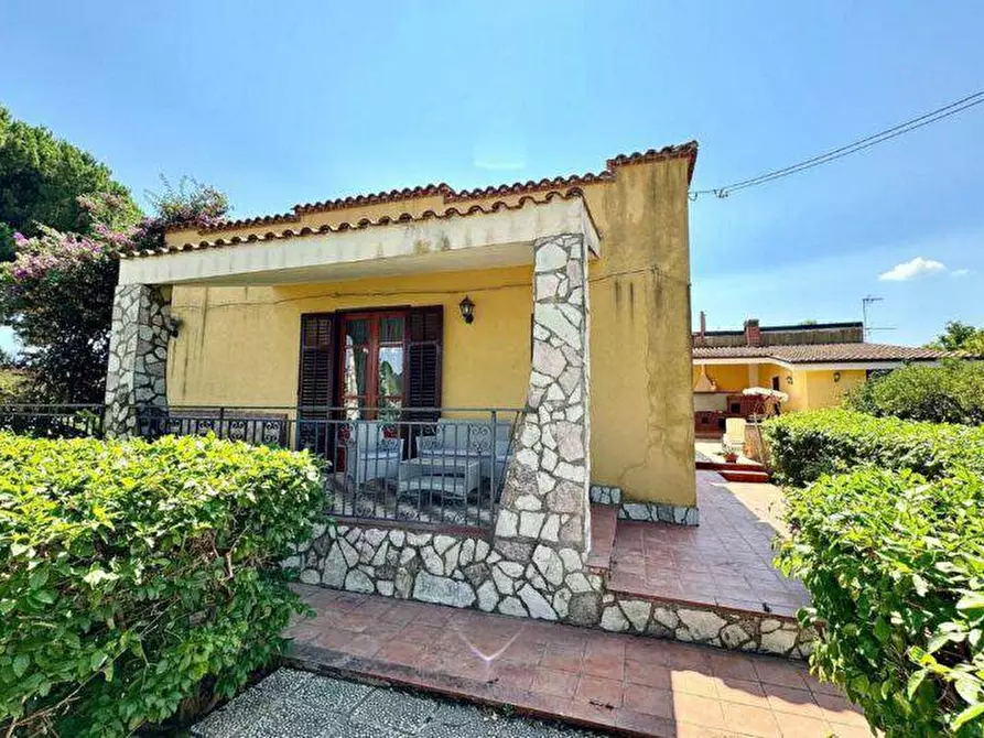 Immagine 3 di Villa in vendita  in Bosco Falconeria snc a Partinico