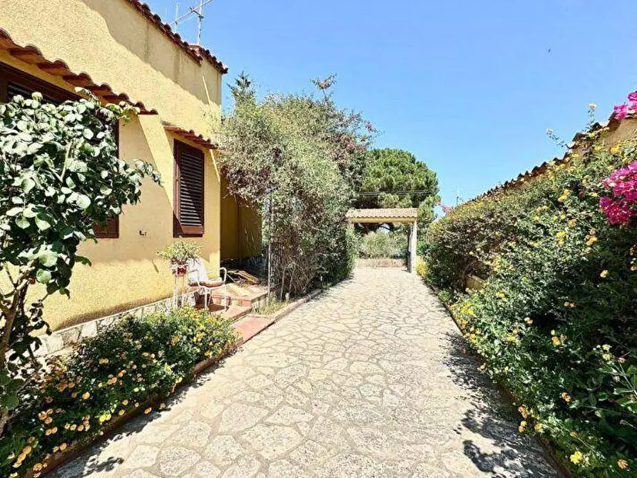 Immagine 10 di Villa in vendita  in Bosco Falconeria snc a Partinico