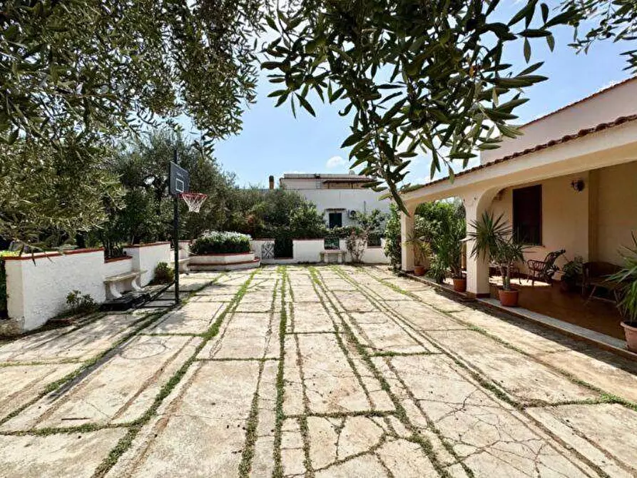 Immagine 2 di Villa in vendita  in Contrada Milioto sic a Partinico