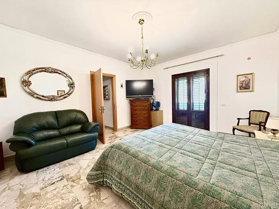 Immagine 10 di Appartamento in vendita  in Via Beethoven 28 a Partinico