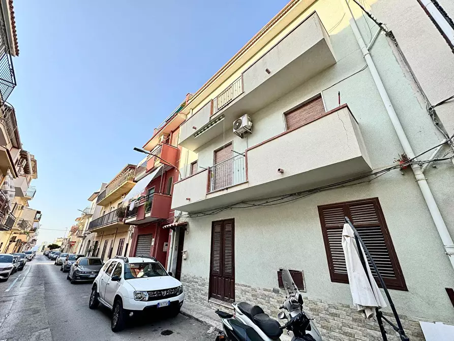 Immagine 2 di Casa indipendente in vendita  in G. Meli 12 a Balestrate