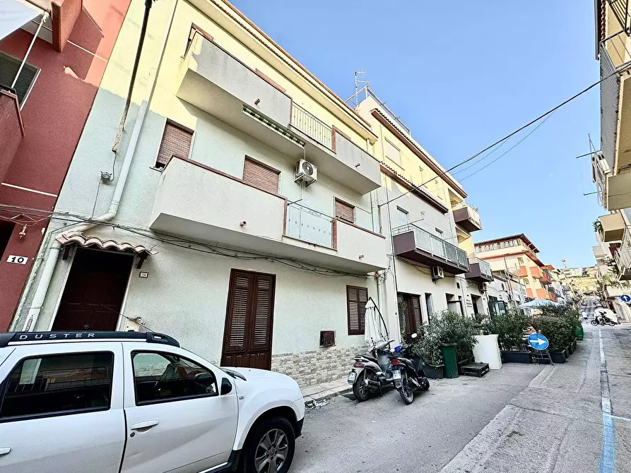 Immagine 3 di Casa indipendente in vendita  in G. Meli 12 a Balestrate