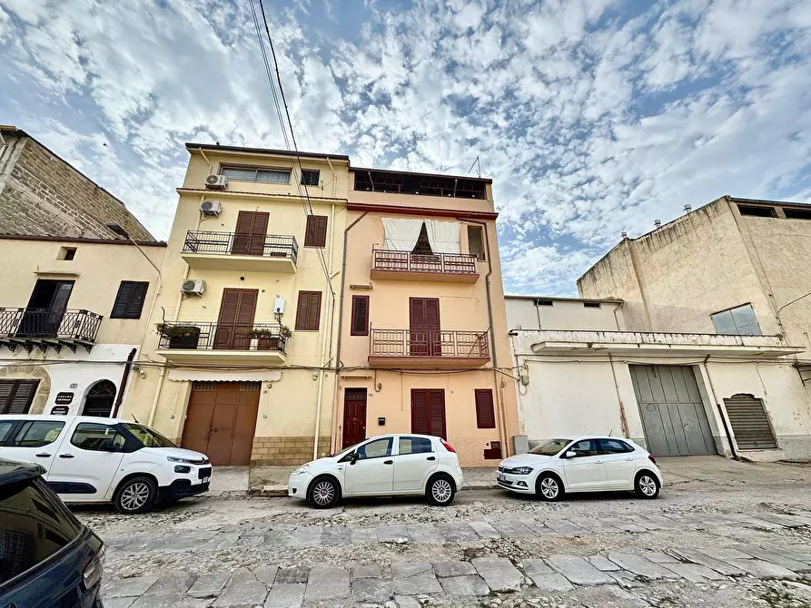 Immagine 1 di Casa indipendente in vendita  in Larga 13 a Partinico