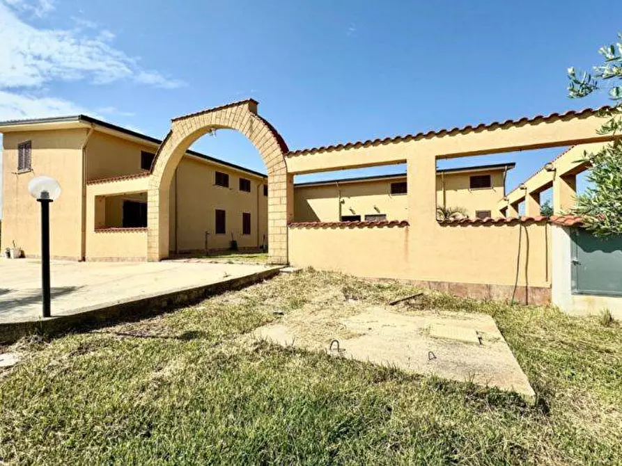 Immagine 2 di Villa in vendita  in Bosco Falconeria a Partinico