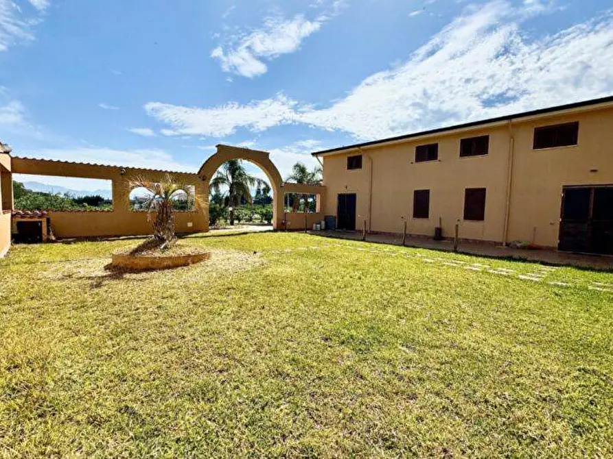 Immagine 5 di Villa in vendita  in Bosco Falconeria a Partinico