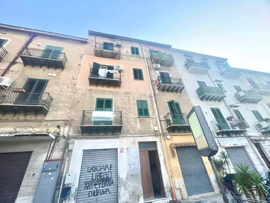 Immagine 17 di Appartamento in vendita  in Piazza Scaffa 17 a Palermo