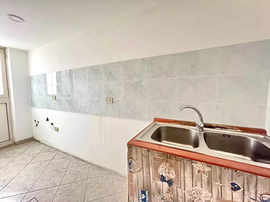 Immagine 10 di Appartamento in vendita  in Corso Dei Mille 421 a Palermo