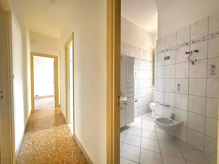 Immagine 8 di Appartamento in vendita  in via Giuseppe Garibaldi 41 a Palermo