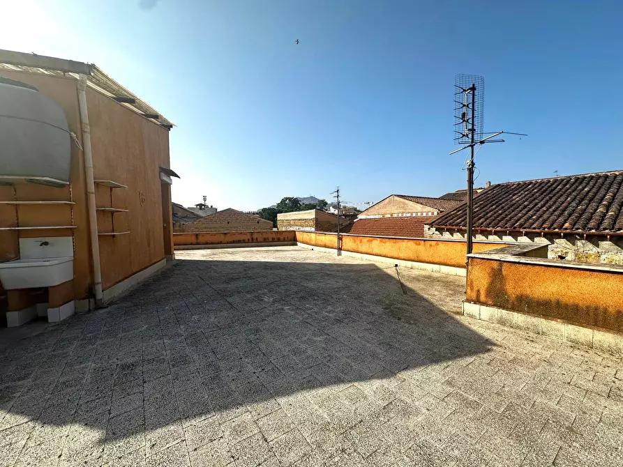 Immagine 11 di Appartamento in vendita  in via Giuseppe Garibaldi 41 a Palermo