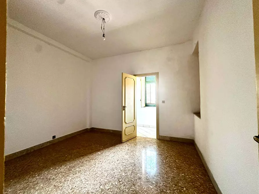 Immagine 15 di Appartamento in vendita  in via Giuseppe Garibaldi 41 a Palermo