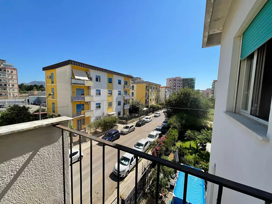 Immagine 13 di Appartamento in vendita  in Via Salvatore Sangiorgi 7 a Palermo